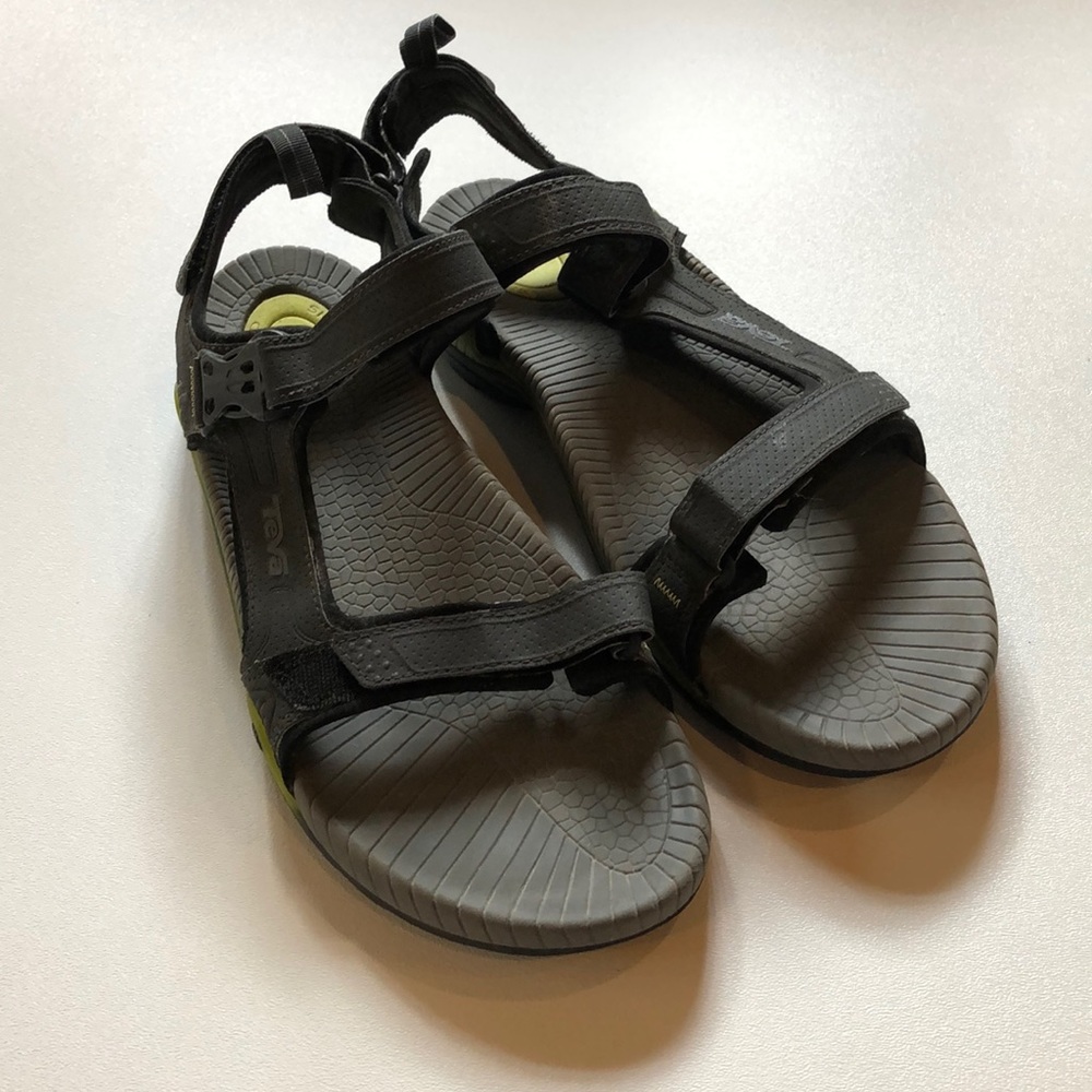 Teva Men’s Waterproof Sandals Size 13